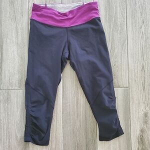 Lululemon Run For Your Life Cropped Leggins black and purple Size 4